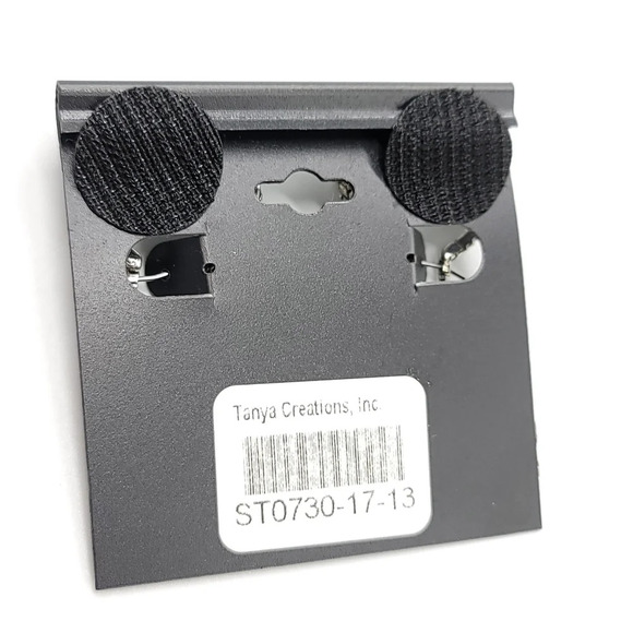 Tanya creations textured silver tone hoop earring - Picture 4 of 4